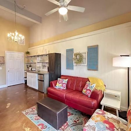 Haven At Hazel~Downtown Bungalow Demorest Exteriör bild