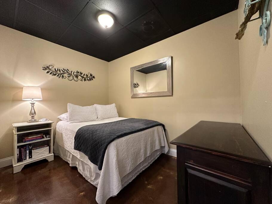 Haven At Hazel~Downtown Bungalow Demorest Exteriör bild