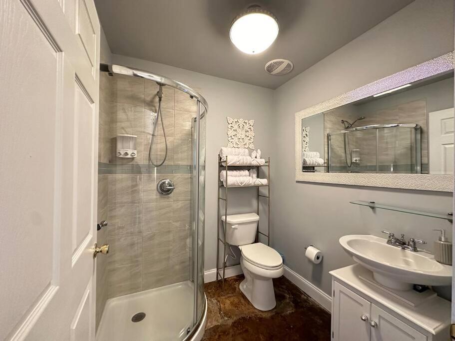 Haven At Hazel~Downtown Bungalow Demorest Exteriör bild