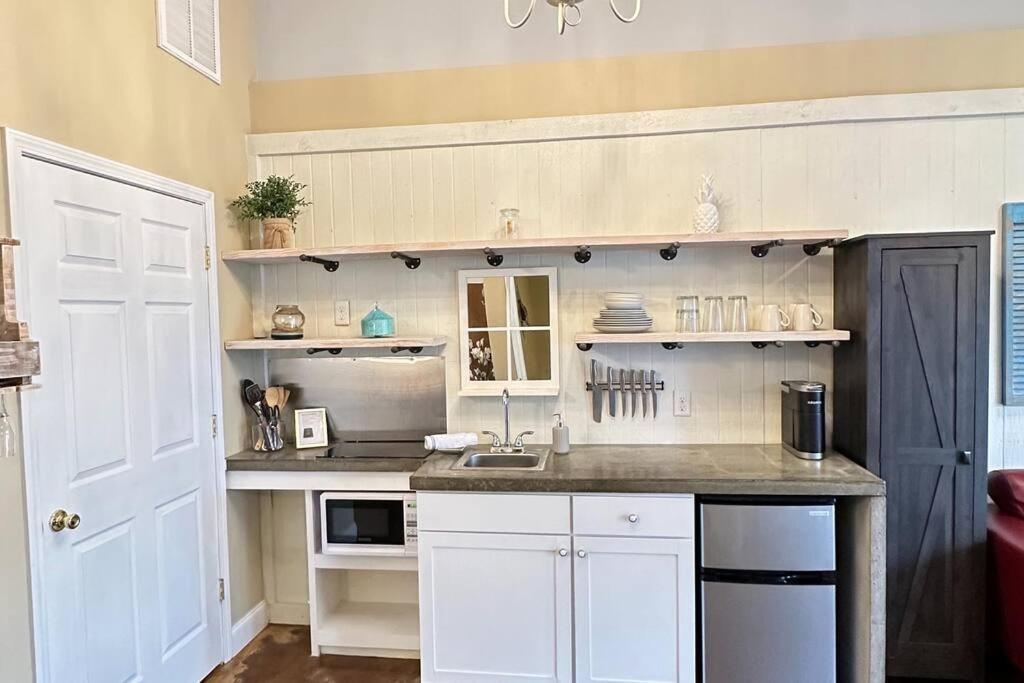 Haven At Hazel~Downtown Bungalow Demorest Exteriör bild